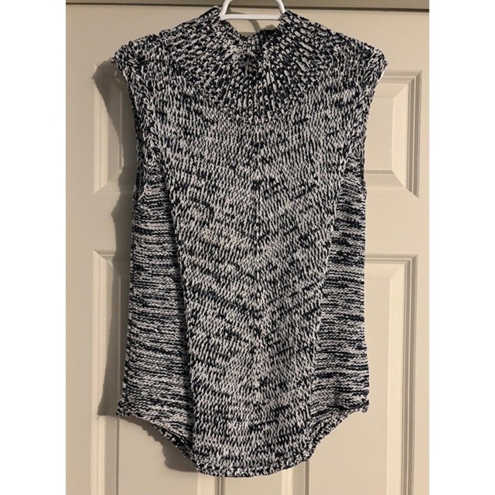 White House Black Market sleeveless sweater, navy blue/white weave, size M/L